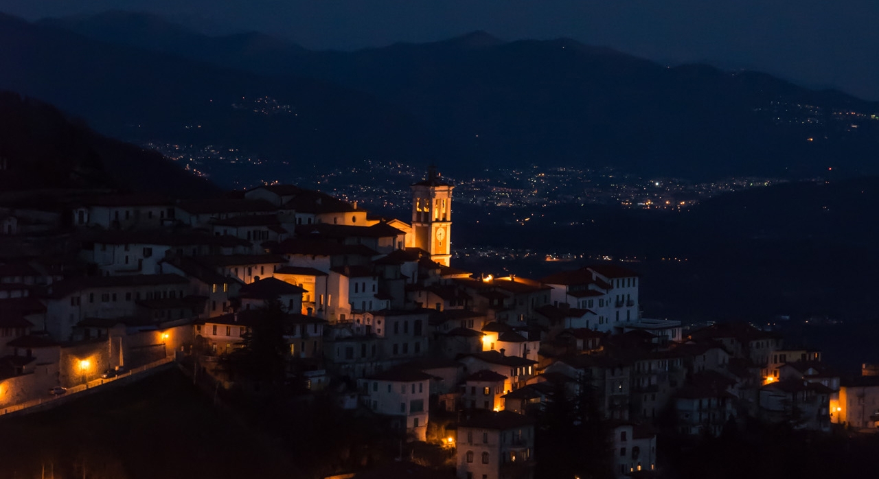 Fiaccolata al Sacro Monte