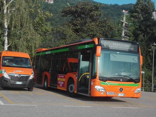 A Sacro Monte con il bus