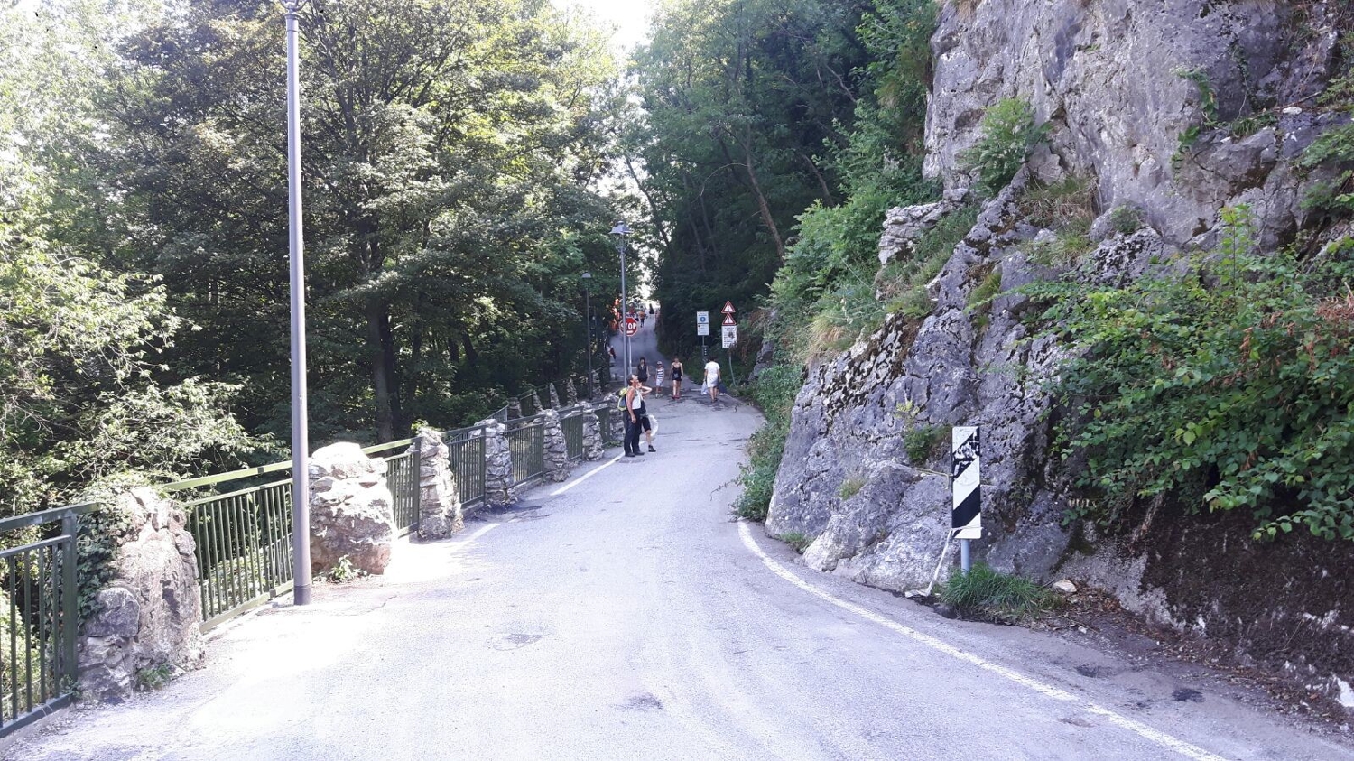 Inaugurazione al Sacro Monte di Varese di una via intitolata a Mons Pasquale Macchi
