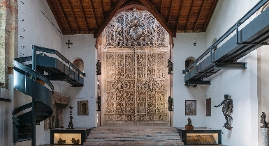 Lavori di restauro della Porta del Duomo e scavo di indagine in Cripta